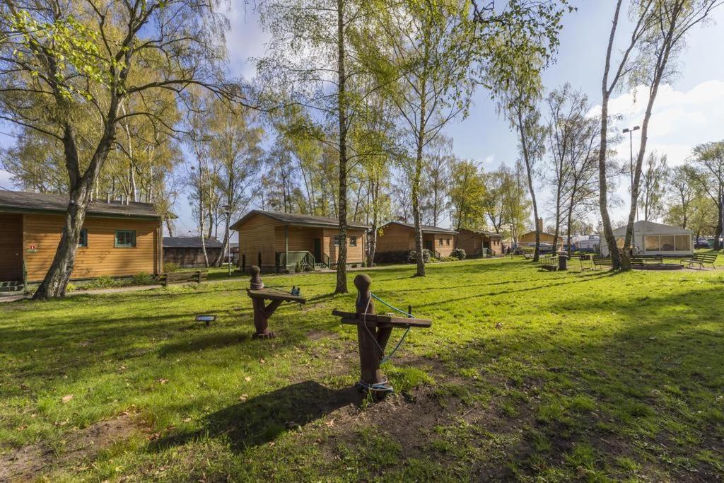 Centrum Zeglarskie Domki Kempingowe Szczecin Extérieur photo