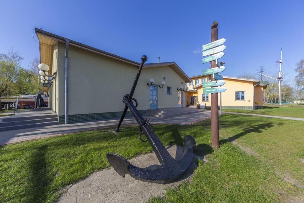 Centrum Zeglarskie Domki Kempingowe Szczecin Extérieur photo